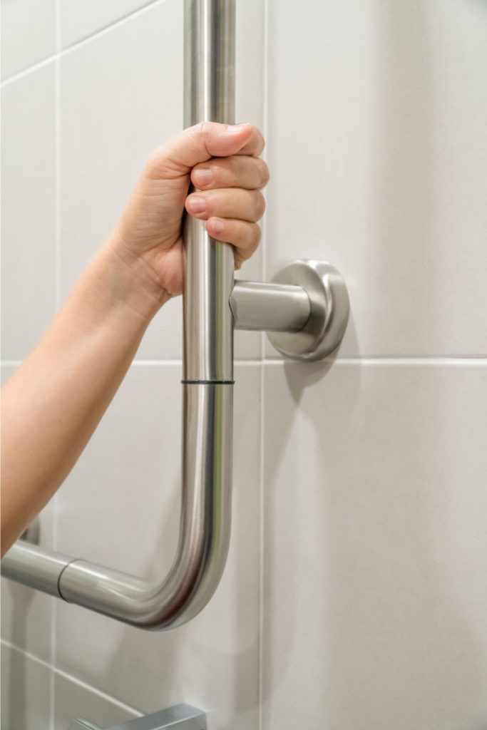 Home safety grab bar 683x1024